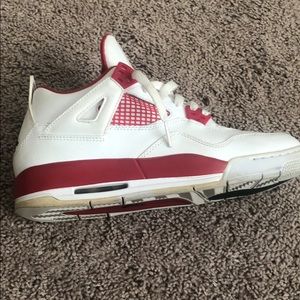 Jordan 4s